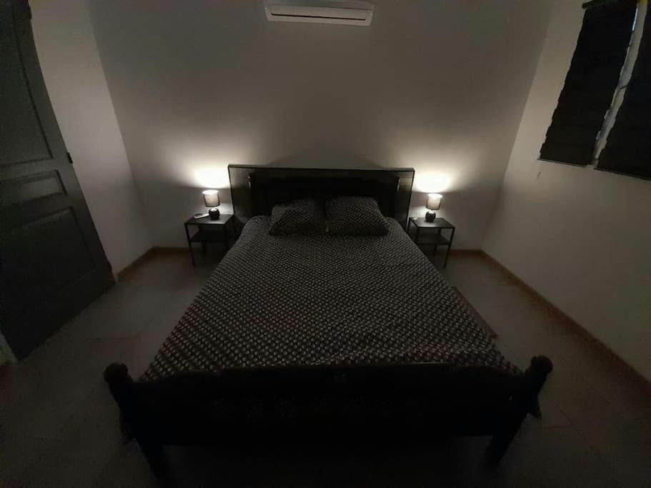 Appartement Spacieux &Tres Calme. Spacious & Very Quiet Apartment. Carros Extérieur photo