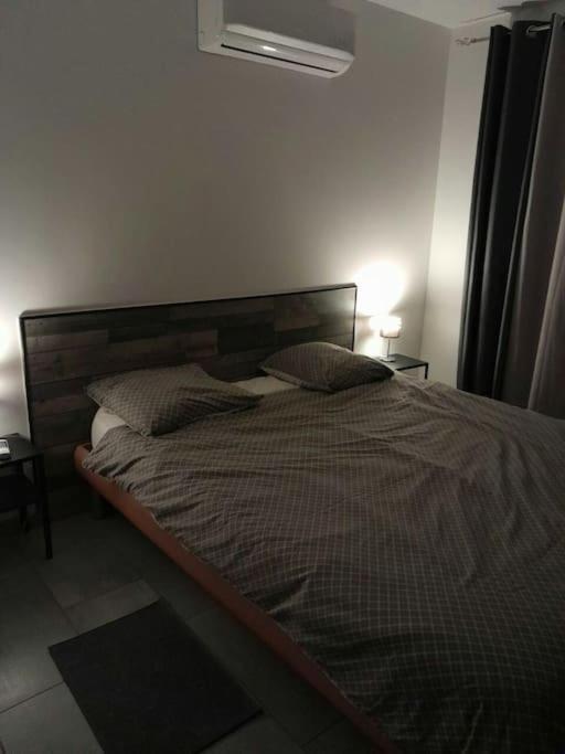 Appartement Spacieux &Tres Calme. Spacious & Very Quiet Apartment. Carros Extérieur photo